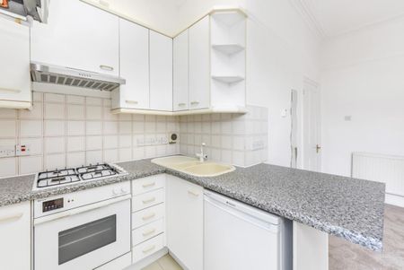 Grove Road, Surbiton KT6 - Photo 4