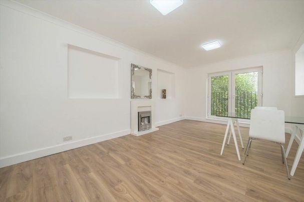 Southdown Avenue, Hanwell, W7 - Photo 1