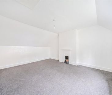2 bedroom end of terrace house to rent - Photo 5