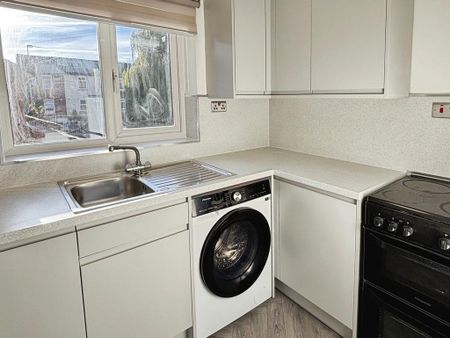 1 bedroom apartment to rent - Photo 4