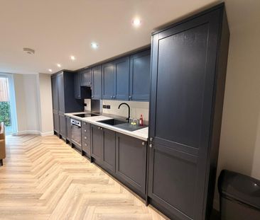 Burlington Place, Eastbourne - Photo 5