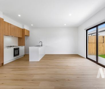 20 Ballycarrane Street, Woodstock, Vic 3751 - Photo 6