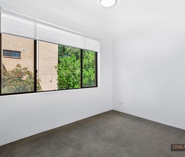 COSY 2 BEDROOM UNIT! - Photo 1