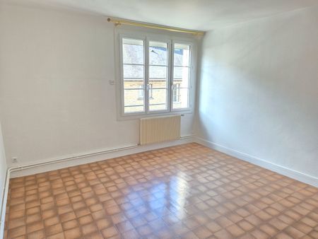 A LOUER Appartement 50000 Saint-lo 3 pièces 74.19 m2 - Photo 4