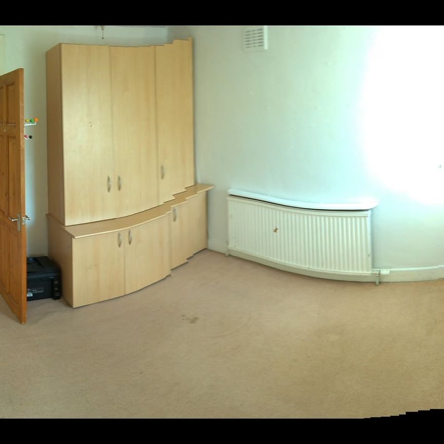 2 Bed Maisonette, Shaftesbury Avenue, HA2 - Photo 1
