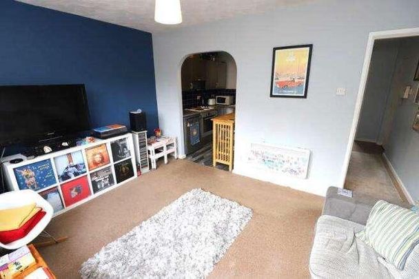 The Ridgedales, Moorside, Oldham, OL1 - Photo 1