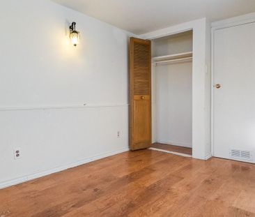 For Lease - 2012 Bonnymede Drive, Mississauga, Ontario - Photo 5