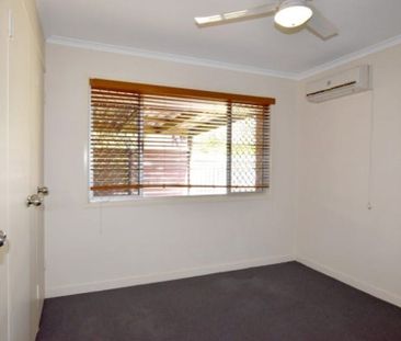 CHARMING 3 BEDROOM HOME WITH OUTDOOR AREA - Photo 3