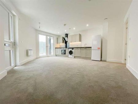 Martin Court, Hastings - Photo 2