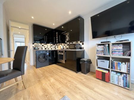 1 bedroom apartment to rent - Photo 4