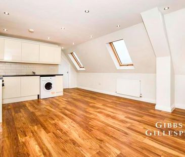 Wood End Lane, Northolt, UB5 - Photo 2