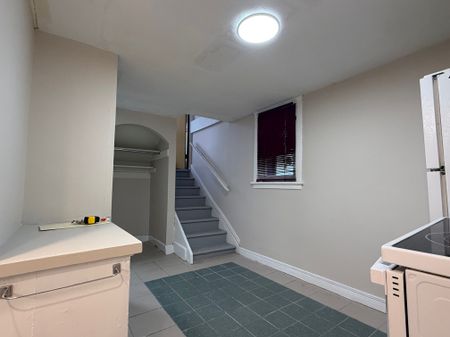 For Lease - 143 Echo Drive Unit# 1, Glebe - Ottawa East and Area, Ontario - Photo 5