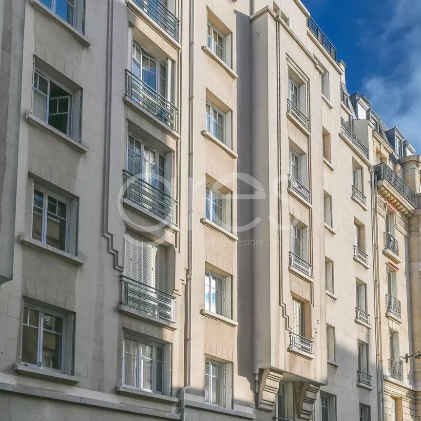 75007 PARIS ECOLE MILITAIRE LOCATION APPARTEMENT 2 PIECES VIDE - Photo 1