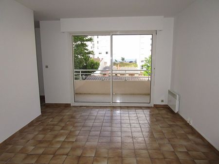 Location Appartement 2 pièces 39m² - Photo 2