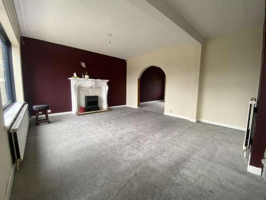 Beechwood Drive, Royton, Oldham, OL2 - Photo 1