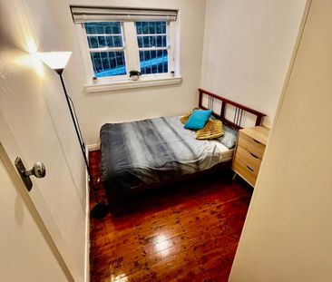 Bondi Junction - Photo 3