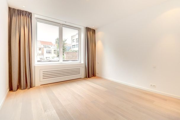 Flat - for rent - Photo 1