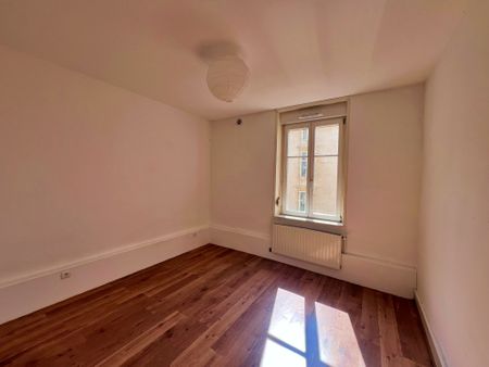 Location Appartement 4 pièces 102m² NANCY 54000 - Photo 3