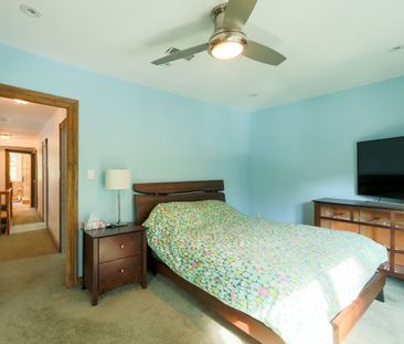 For Lease - 30 Lawlor top Floor Avenue, Toronto, Ontario - Photo 1