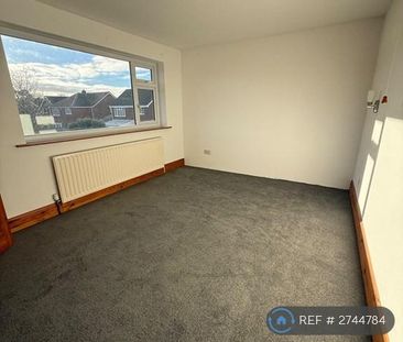 4 bedroom detached house to rent - Photo 4