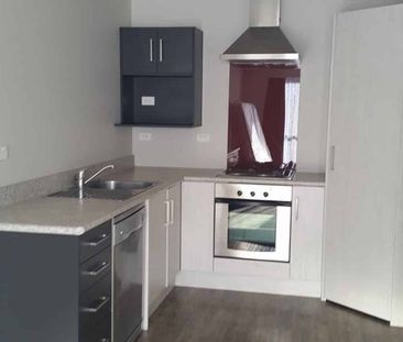 Comfortable on Cameron - Photo 4