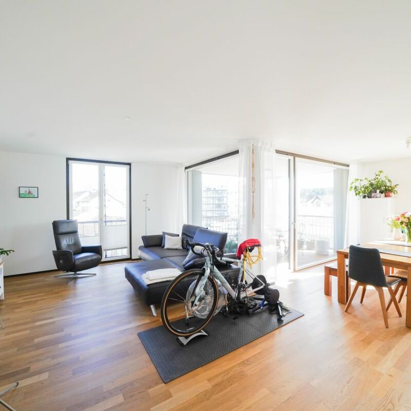 Moderne und grosszügige 3.5-Zimmer-Wohnung im Zentrum von Ruswil - Photo 1