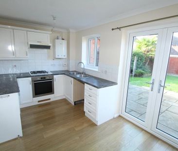 2 bedroom semi-detached house to rent - Photo 6