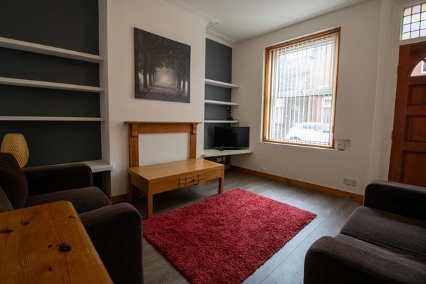 4 bedroom house to rent - Photo 1