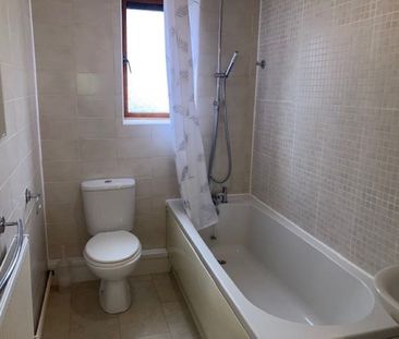 Sarlou Court, Uplands, Swansea. SA2 0LW - Photo 5