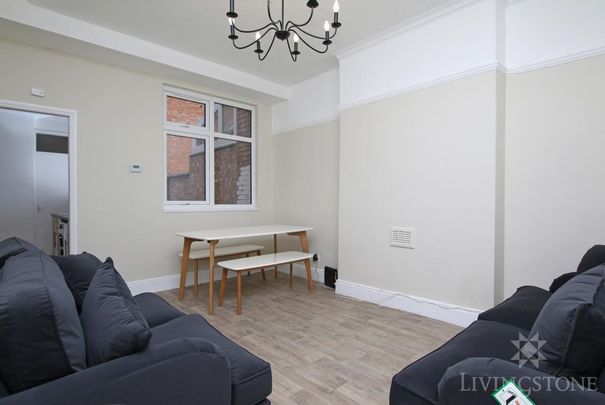 5 bedroom terraced house to rent - Photo 1