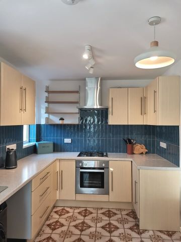 3 Bed Semi-Detached House, Brinsley Close, NG8 - Photo 4