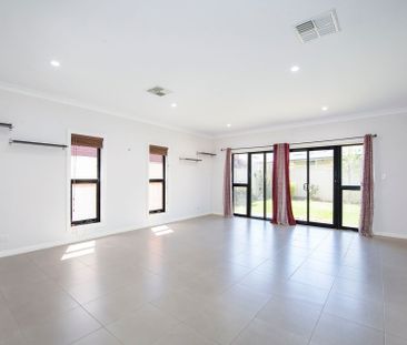 Welcome home! - Photo 3