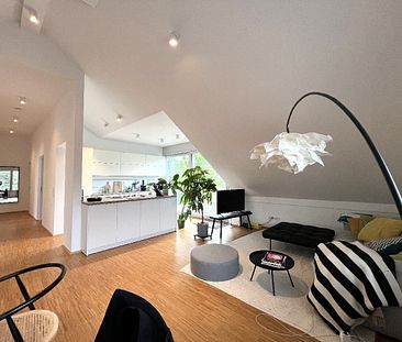 Bonn-Bad Godesberg: Seniorengerechte 4 Zimmer-Wohnung mit Balkon, Fußbodenheizung und Aufzug! - Photo 4