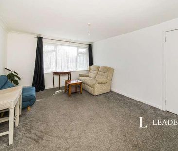 Le May Close, Horley, Surrey, RH6 - Photo 1