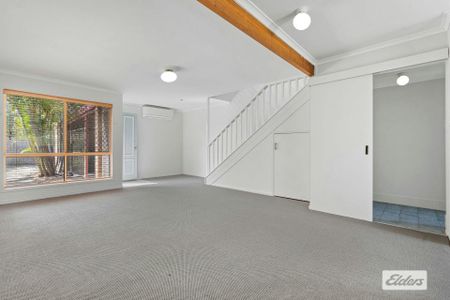 Fresh, Bright & Walk-to-Everything Convenience! - Photo 3