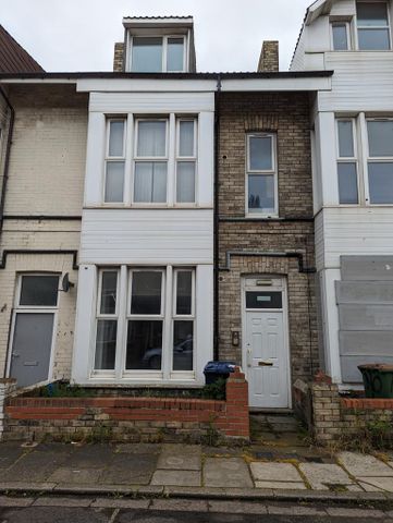 1 bedroom flat to rent - Photo 4