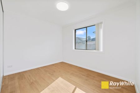 Cozy 2-Bedroom Home in Quiet Glenwood - Photo 5