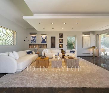 Maison à louer Mougins, Cote d'Azur, France8 500 EUR / Mois - Photo 1