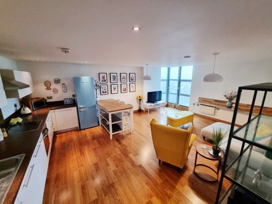 2 Bed Flat, The St. George Building, LS1 - Photo 1