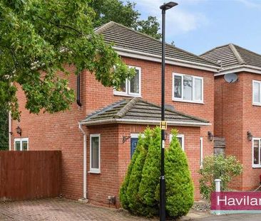 Gladbeck Way, Enfield, EN2 - Photo 1