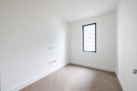To Let 2 Bedroom Apartment - Photo 3