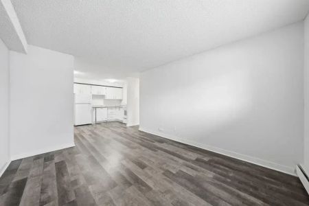 1 Bedroom - Photo 4