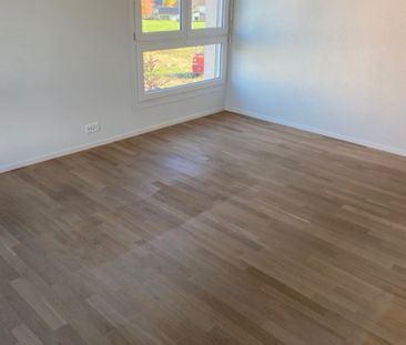 Moderne 4.5 Zimmer - Wohnung in Niederglatt - Photo 5