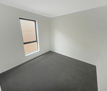 SPACIOUS UNIT IN QUIET COURT - Photo 3