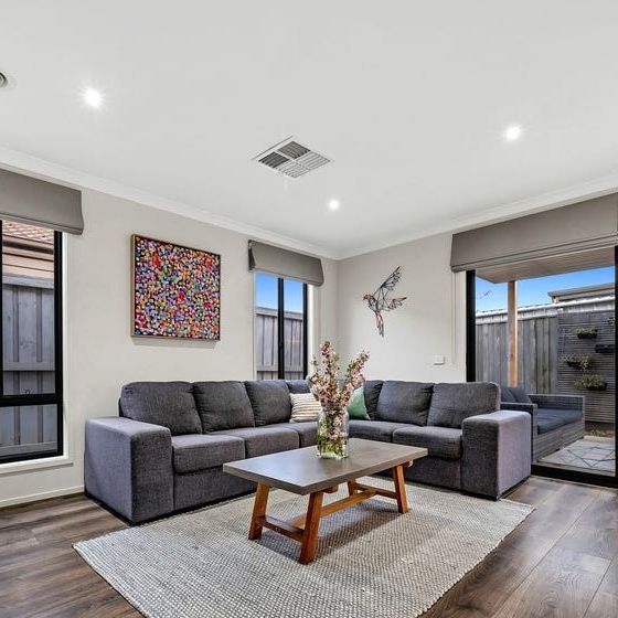 For Lease - Modern 3-Bedroom Family Home in Clyde | $600 per week - Photo 1