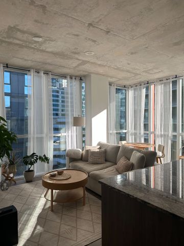 For Lease - 88 Blue Jays Way Unit# 1002, Toronto, Ontario - Photo 2