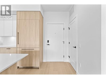 Lovely Lakeviews at ZARA 2 - Photo 3