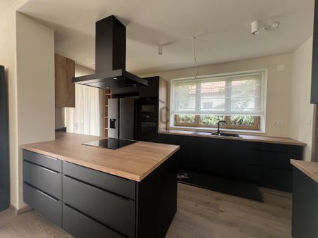 Kiadó újépítésű családi ház, U0049740 - Photo 3