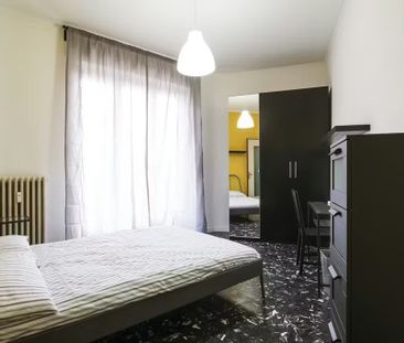 Largo Giovanni Battista Scalabrini, Milan, Lombardy 20146 - Foto 5