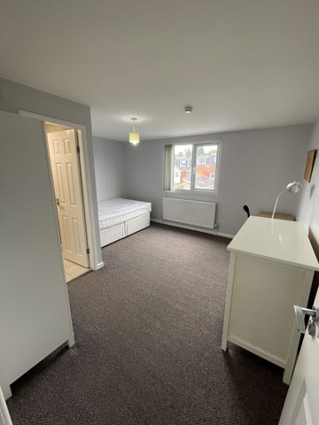 10 Arley Road - Photo 3